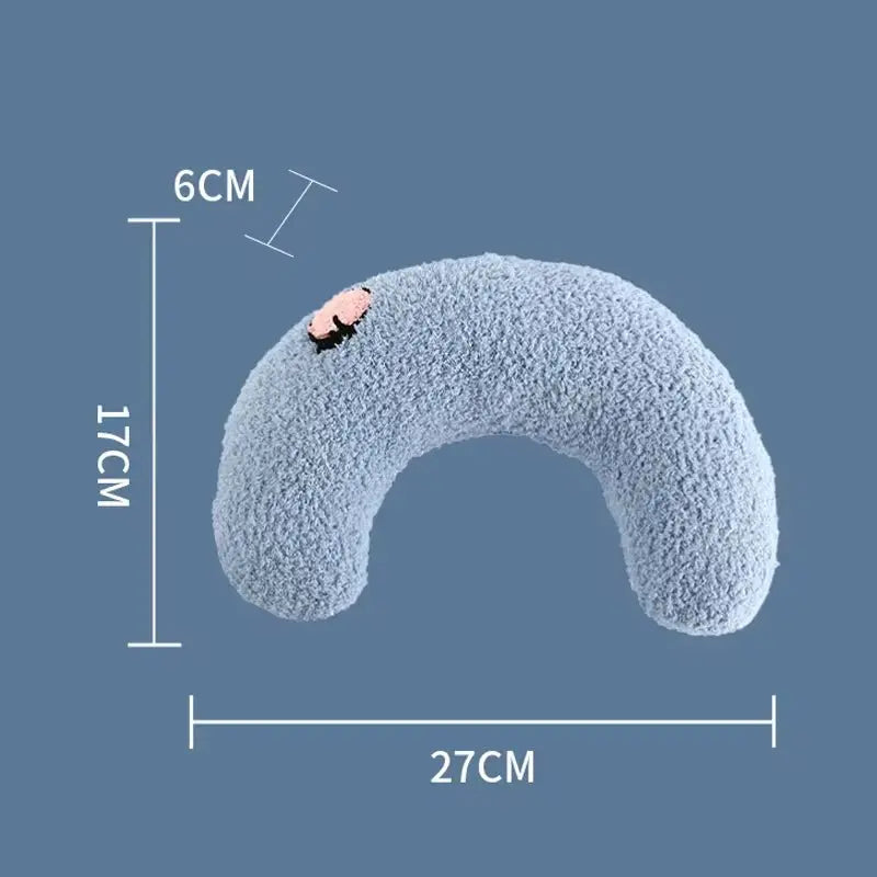 U-shaped pet pillow for cats and small dogs—ideal for neck support, deep sleep, and cozy headrest.