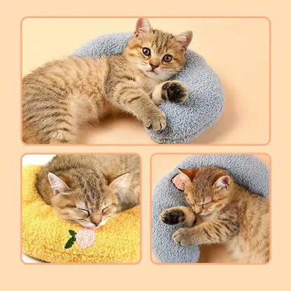 U-shaped pet pillow for cats and small dogs—ideal for neck support, deep sleep, and cozy headrest.